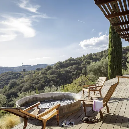 卡斯特罗迪维卡里罗酒店 Sasso dʼOmbrone