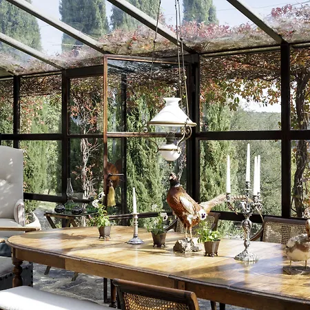 卡斯特罗迪维卡里罗酒店 农家乐 *