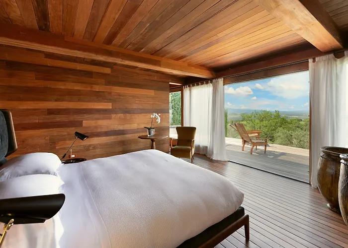 Castello Di Vicarello Farm stay Sasso d'Ombrone