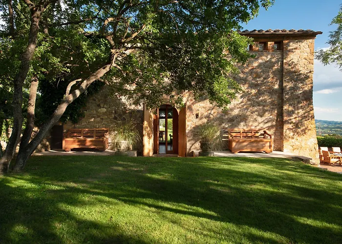 Castello Di Vicarello Farm stay *