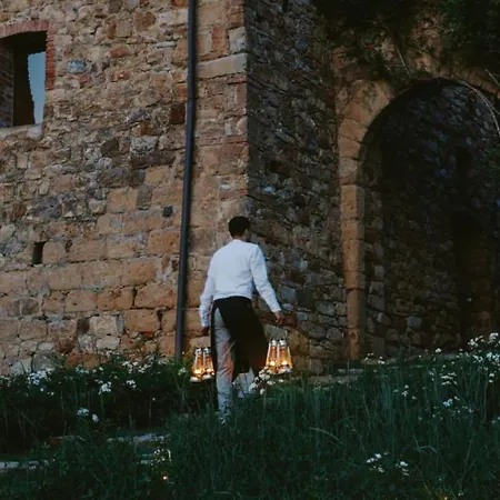 Castello Di Vicarello Sasso dʼOmbrone